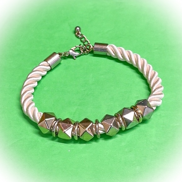 💕Beautiful Twisted silk cord bracelet💕 - Picture 4 of 5
